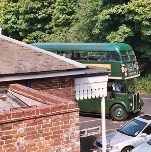 RT3148 at Shoreham Station