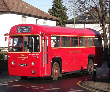 RF354 on 213, Sutton Garage