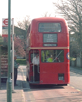 RTW467 at Wallington Shotfield.
