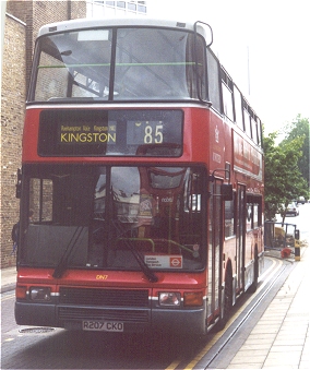 London United DN7 at Putney Bridge