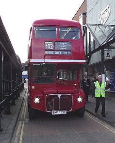 RML2699 at Sevenoaks for 402