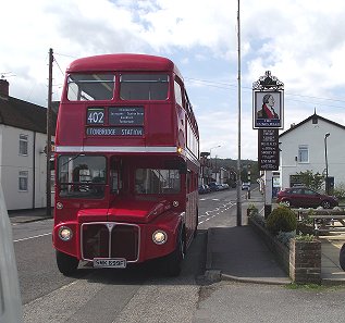 RML2699 at Dunton Green on 402