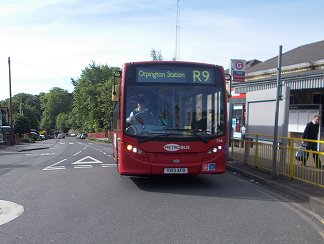 744 on R6 at Orpington Stn