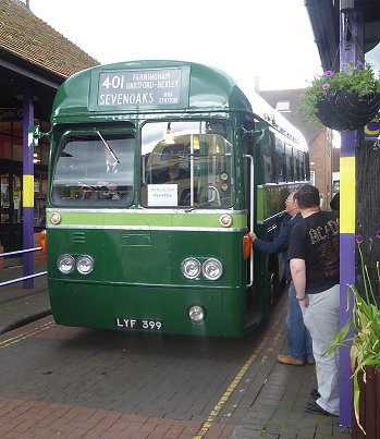 RF48 on 401 at Sevenoaks Bus Stn