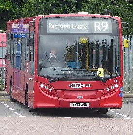 761 on R9 at Orpington Stn
