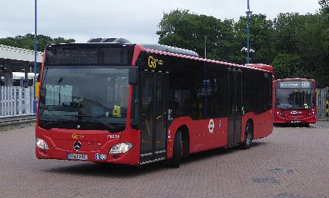 MEC54 on 358 at Orpington Stn