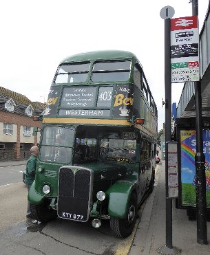 RT3148 at Tonbridge Stn