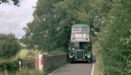 RT3148 on 439, Lower Flanchford Bridge