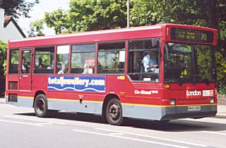 DR43 in Putney on the 170, June 2000