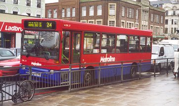 DRL37 at Kings Cross Stn, April 2000