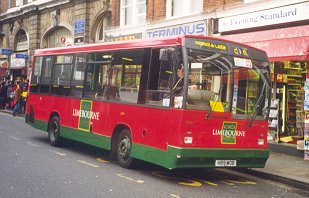 DT89, Victoria Station, March 1999
