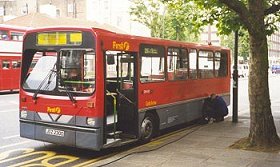 DW100, Knightsbridge, June 1998