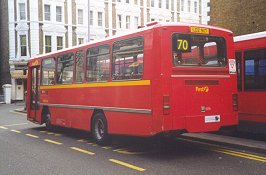DW117, South Kensington Station, March 1999