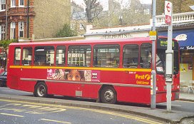 DW117, South Kensington Station, March 1999