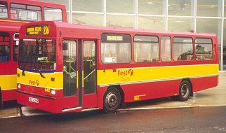DW42, Showbus, September 1998