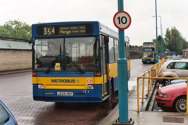 Metrobus 735 on 354, Bromley North, April 2003