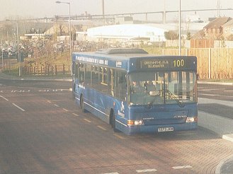 3273 at Greenhithe Station, December 2005