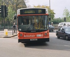 DA141 on 209, Hammersmith, October 2001