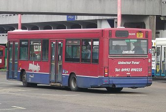 DLD125 at Harlow Bus Station