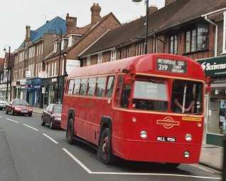 RF319 arrives at East Grinstead