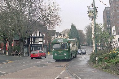 RF679 arrives at Sevenoaks Station