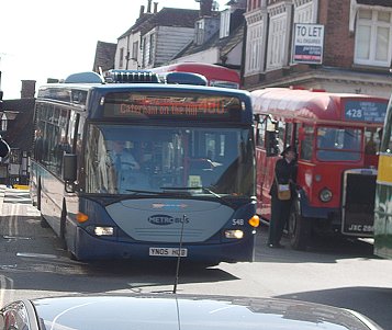 Met548 at East Grinstead on 400