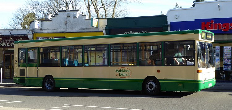 3238 at Sevenoaks Stn