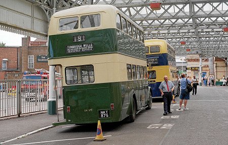 DH379 at Eastbourne Stn