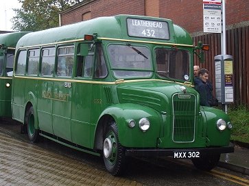GS2 at Leatherhead Stn, Oct.2008