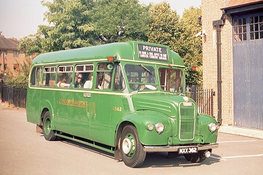 GS62 at Reigate Garage, September 2006