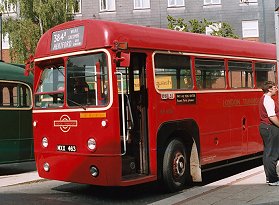 RF486 at Hertford Bus Stn