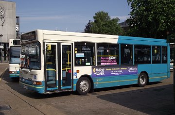 389, 3218, 3322, Stevenage Bus Stn