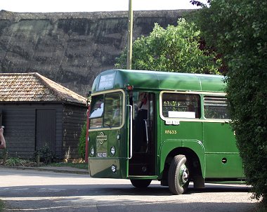 RF633 on 386, Ardeley