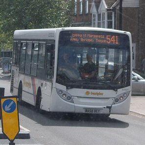 Trustybus BX58BEY on 541, Epping