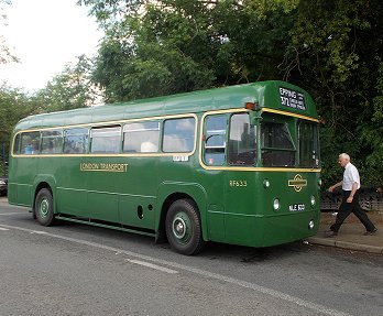RF633 on 372 at Roydon Station
