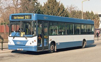 Metrobus Dart 366 at Crawley