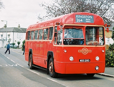 RF395 at Hersham Green