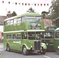 RT604 leaves for West Croydon