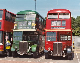 RT3148 and RT3871 at Orpington Station