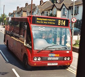 Metrobus Solo 191 at Orpington Station