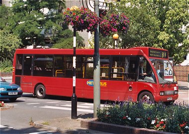 Metrobus 199 at War Memorial