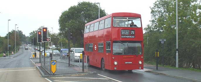 DMS1868 on 71, Chessington