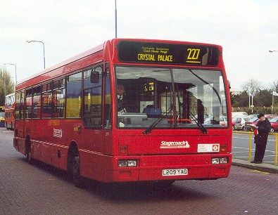 LV9 at Bromley North, March 2000