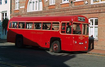 RF457 arrives at Chesham Broadway