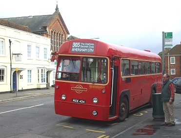 RF457 on 305 at Beaconsfield.