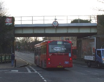 711 passes Lee Station on 202