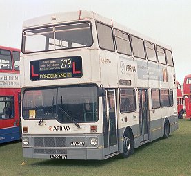 M1000 at Showbus 2005