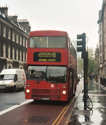 M1322 on 73 to Victoria Station, April 2004