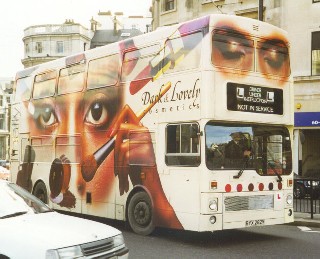 M282 in Trafalgar Square, December 1998