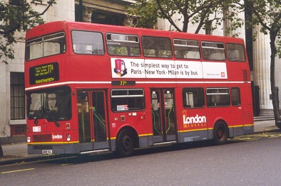 M918 at Aldwych, September 1998